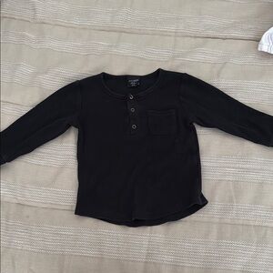 Black Long Sleeve Casual Tee with Round Neckline